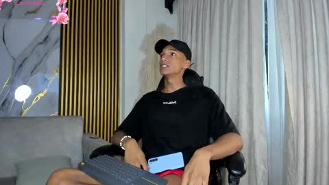 Julien online show from 11/25/25, 11:54