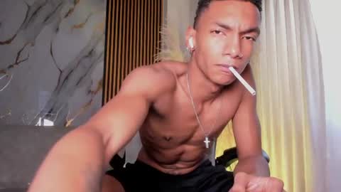 Snapshot of juliensaint_ chatting on 08/02/26, 01:31 Julien online show from 08/02/26, 01:31