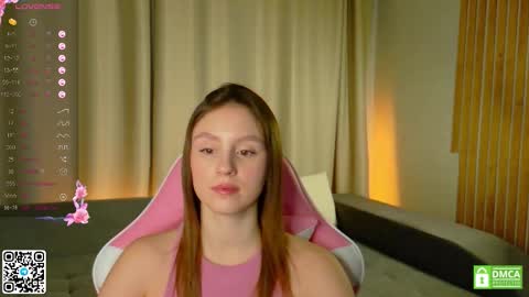 julieqt online show from 12/03/25, 03:25