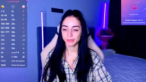 juliet_lu online show from 03/18/26, 08:17