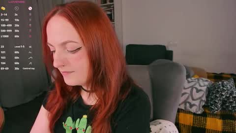 Snapshot of juliet_schoolgirl chatting on 12/23/25, 03:15 Juliet online show from 12/23/25, 03:15