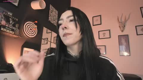 juliet_sourire online show from 04/27/26, 12:47
