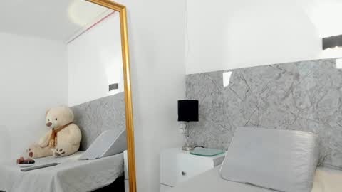 Juli online show from 12/15/24, 06:04