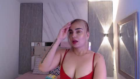 Snapshot of julieta__fox_ chatting on 04/12/26, 03:00 julieta__fox_ online show from 04/12/26, 03:00