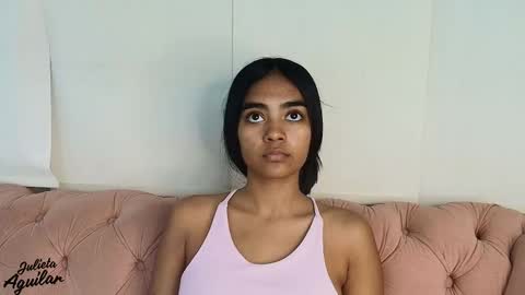 Snapshot of julieta_aguilar chatting on 12/20/25, 06:59 Juli online show from 12/20/25, 06:59