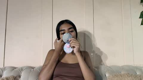 Snapshot of julieta_aguilar chatting on 05/19/26, 07:09 Juli online show from 05/19/26, 07:09