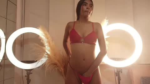 Snapshot of julieta_aguilar chatting on 05/29/26, 09:24 Juli online show from 05/29/26, 09:24