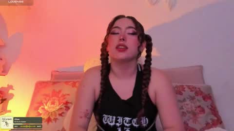 Juli  online show from 10/24/25, 03:47