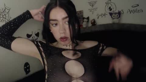 Snapshot of julieta_de_los_angeles chatting on 01/06/26, 08:45 Julieta online show from 01/06/26, 08:45