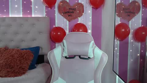 julieta_fn online show from 02/14/25, 01:40