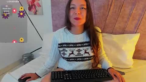 julieta_lein online show from 10/10/25, 10:31