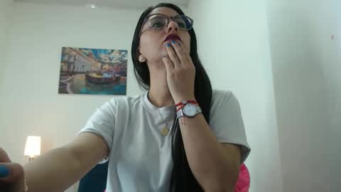 Snapshot of julieta_r0ssi chatting on 02/13/26, 12:01 Julieta r0ssi online show from 02/13/26, 12:01