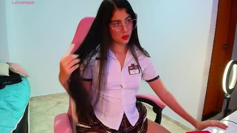 Snapshot of julieta_rose19 chatting on 04/20/26, 01:08 julieta_rose19 online show from 04/20/26, 01:08
