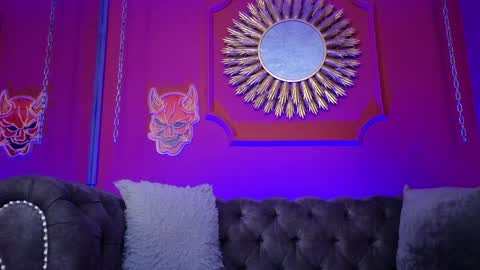 Snapshot of julieta_russell chatting on 03/27/26, 12:05 Julieta online show from 03/27/26, 12:05