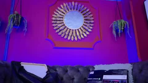 Snapshot of julieta_russell chatting on 04/20/26, 11:46 Julieta online show from 04/20/26, 11:46