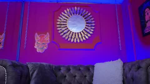 Snapshot of julieta_russell chatting on 04/25/26, 01:41 Julieta online show from 04/25/26, 01:41