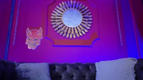 Snapshot of julieta_russell chatting on 04/29/26, 11:14 Julieta online show from 04/29/26, 11:14