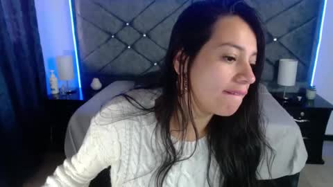 julietacollins06 online show from 10/01/25, 02:23