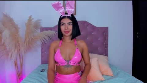 Julieth Gomez online show from 11/01/25, 01:51