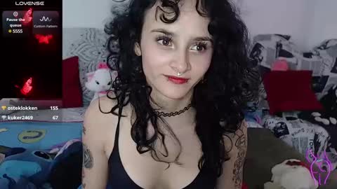 Julieta Jaguar online show from 02/04/25, 03:04