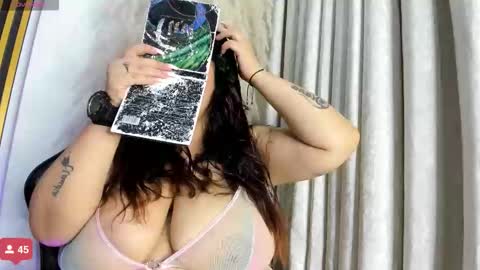 Snapshot of julietakane chatting on 11/14/25, 04:33 julietakane online show from 11/14/25, 04:33