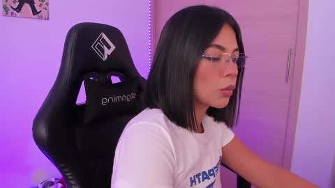 Snapshot of julietariverss chatting on 01/20/25, 01:53 Julieta online show from 01/20/25, 01:53