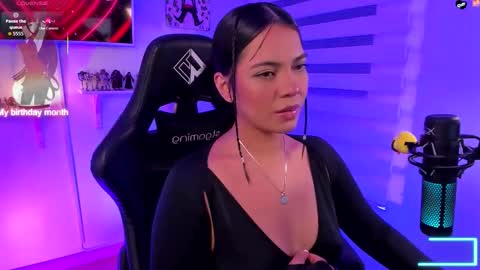 Snapshot of julietariverss chatting on 10/24/25, 01:13 Julieta online show from 10/24/25, 01:13