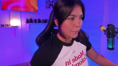 Snapshot of julietariverss chatting on 02/20/26, 06:26 Julieta online show from 02/20/26, 06:26