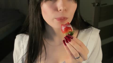 Julieta or Jully online show from 12/07/24, 09:11