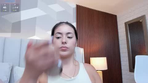 Julieta Santos online show from 10/27/25, 06:45