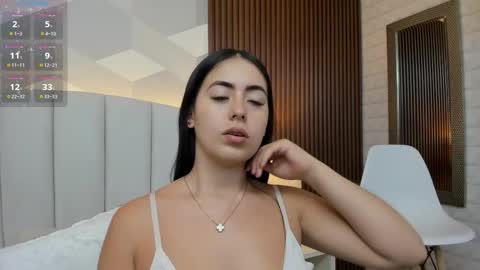 Julieta Santos online show from 10/29/25, 06:20