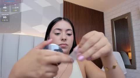 Julieta Santos online show from 11/26/25, 06:42