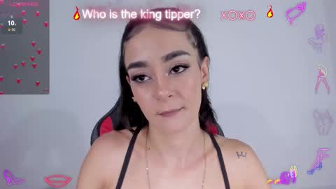 serafelle online show from 10/20/25, 06:52