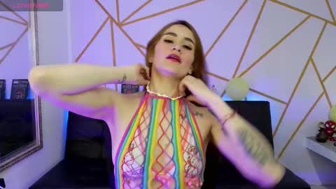 Snapshot of julietathdicapri chatting on 12/04/25, 08:39 JULIANA online show from 12/04/25, 08:39