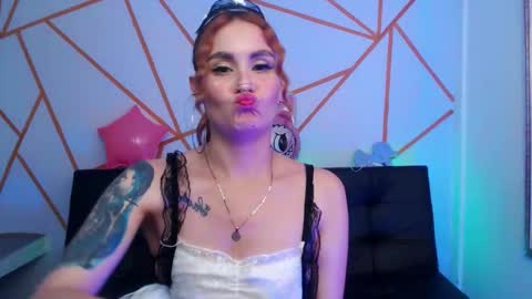 Snapshot of julietathdicapri chatting on 03/06/26, 08:11 JULIANA online show from 03/06/26, 08:11