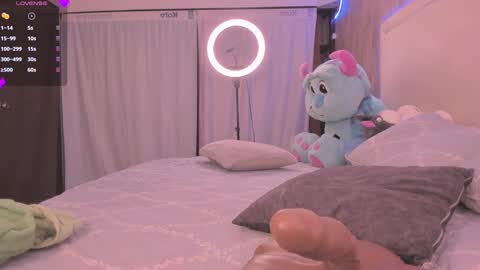 Julieta Vargas online show from 01/17/25, 01:46