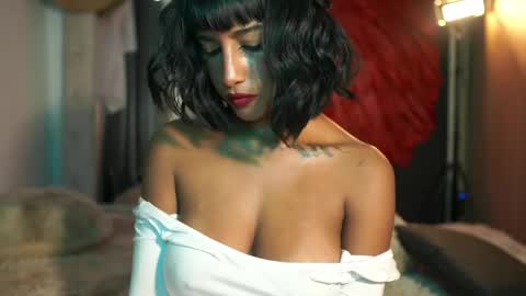 julietawinona online show from 04/24/26, 04:42