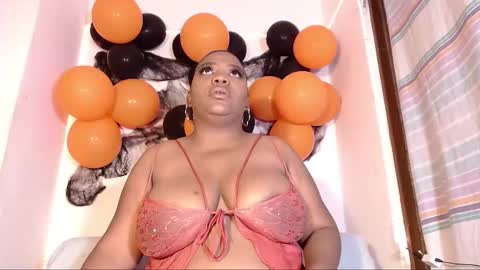 Snapshot of julieth_brown1 chatting on 11/01/25, 08:22 Julieth Brown online show from 11/01/25, 08:22