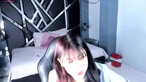 Snapshot of julieth_brown_ chatting on 10/05/25, 11:52 Julieth online show from 10/05/25, 11:52