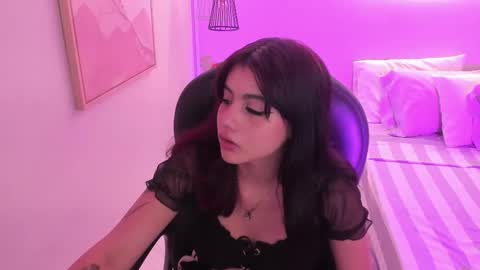 Snapshot of julieth_brown_ chatting on 02/19/26, 07:43 Julieth online show from 02/19/26, 07:43