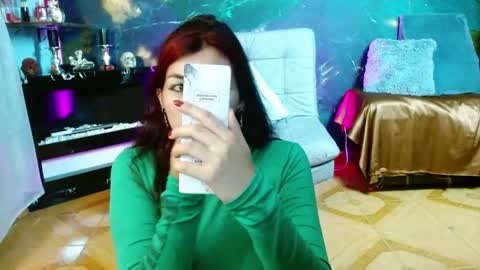Snapshot of julieth_sex1 chatting on 04/18/26, 08:40 online show from 04/18/26, 08:40