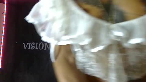 Julieth Wolf online show from 01/30/25, 12:18