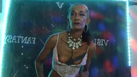 Julieth Wolf online show from 02/03/25, 02:03