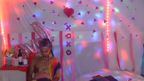 Julieth Wolf online show from 02/13/25, 02:56