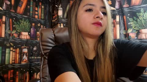 Snapshot of julietta__jackson chatting on 01/19/25, 08:09 Julietta Jackson online show from 01/19/25, 08:09