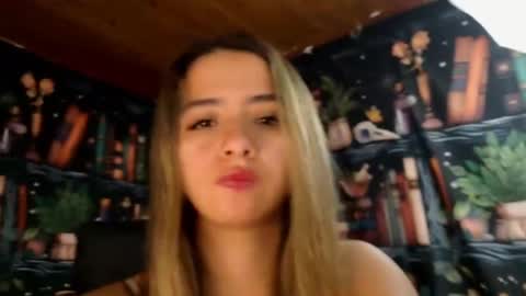 Snapshot of julietta__jackson chatting on 02/10/25, 08:42 Julietta Jackson online show from 02/10/25, 08:42