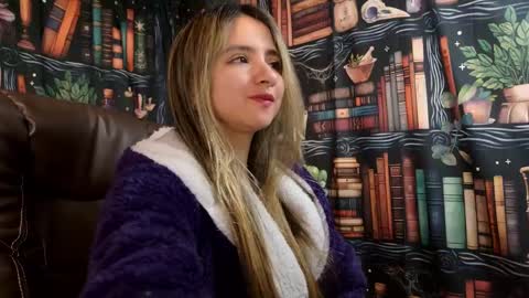 Snapshot of julietta__jackson chatting on 03/02/25, 08:40 Julietta Jackson online show from 03/02/25, 08:40