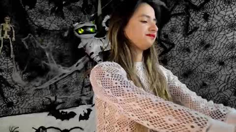 Snapshot of julietta__jackson chatting on 10/24/25, 08:05 Julietta Jackson online show from 10/24/25, 08:05