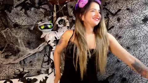 Snapshot of julietta__jackson chatting on 10/29/25, 07:48 Julietta Jackson online show from 10/29/25, 07:48