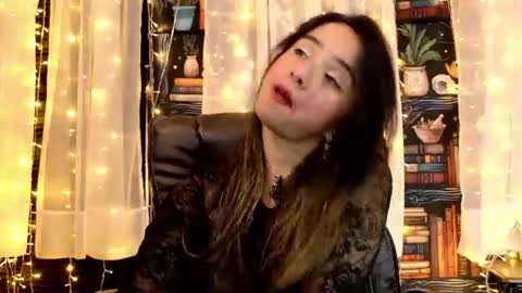 Julietta Jackson online show from 07/04/26, 09:32